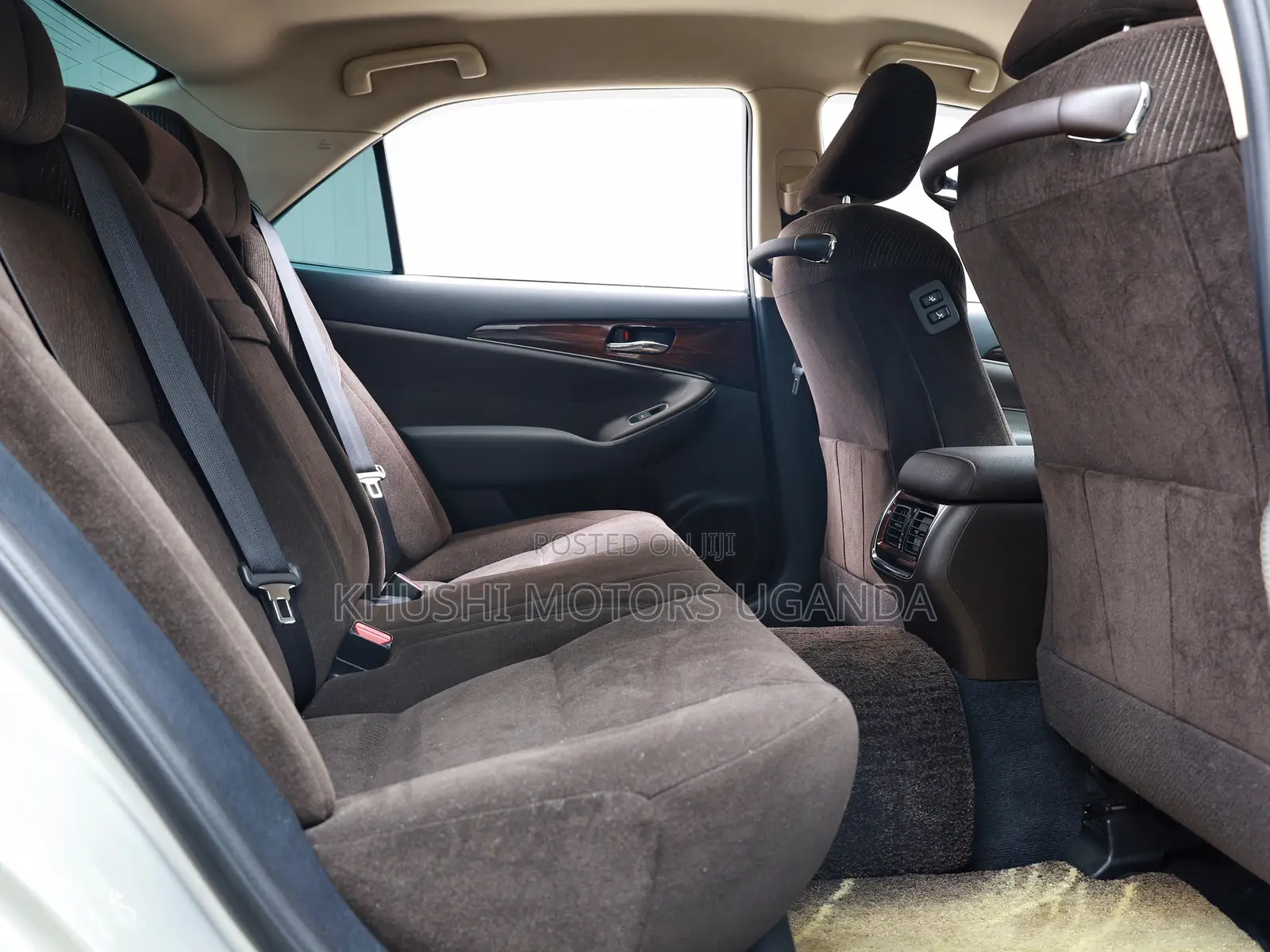 Toyota Crown 2013 Gray