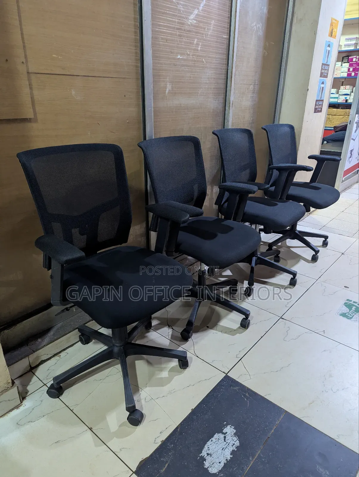 Second Hand Mesh Back Office Chairs, Price for Each