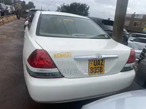 Toyota Mark II Qualis 2000 White