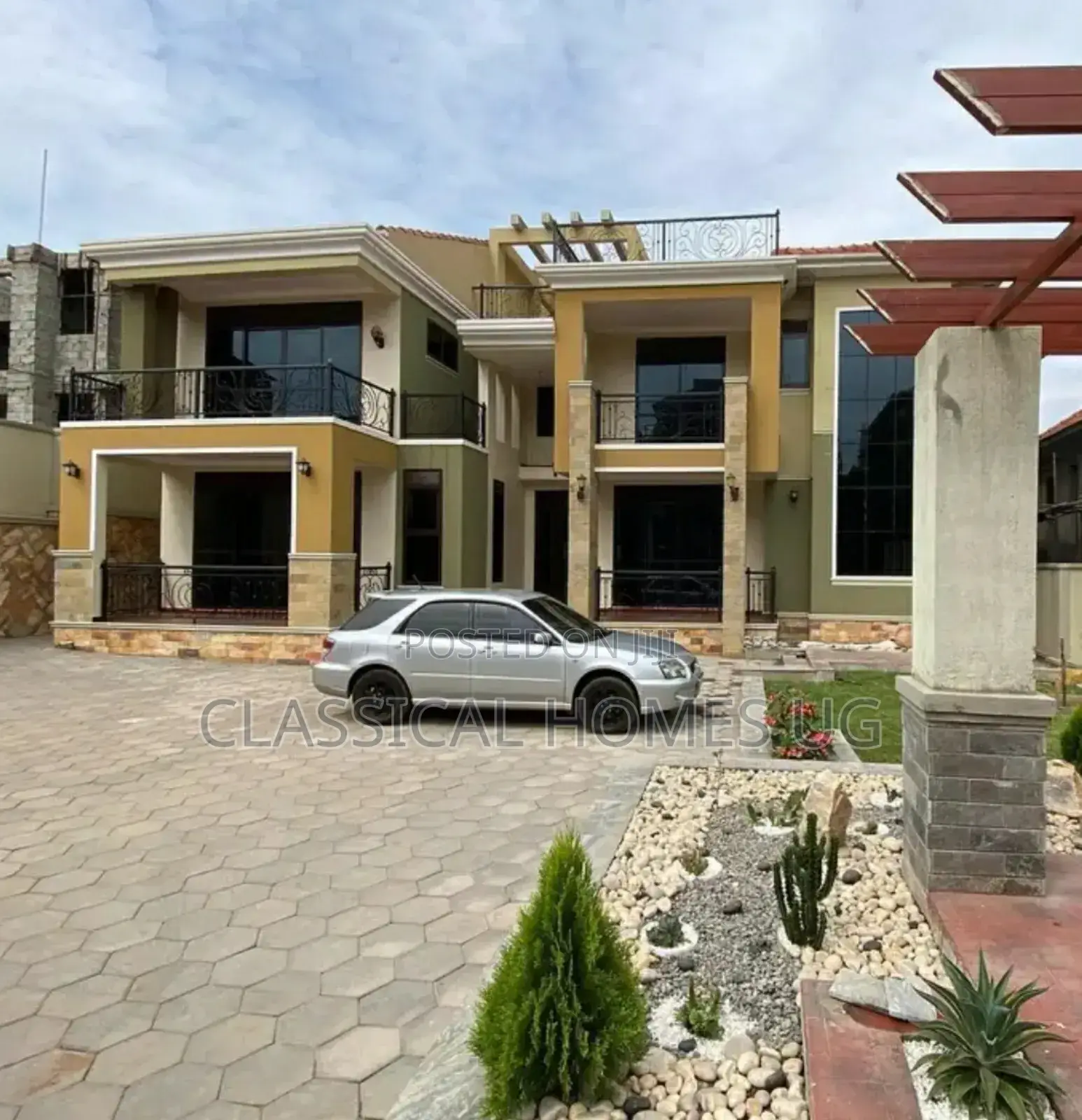 5bdrm Duplex in Akright Bwebajja, Central Division for rent
