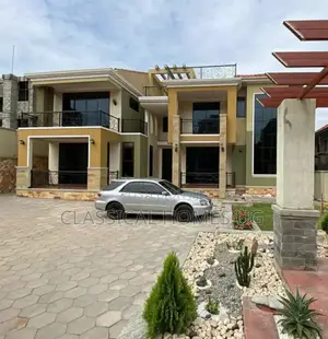 5bdrm Duplex in Akright Bwebajja, Central Division for rent