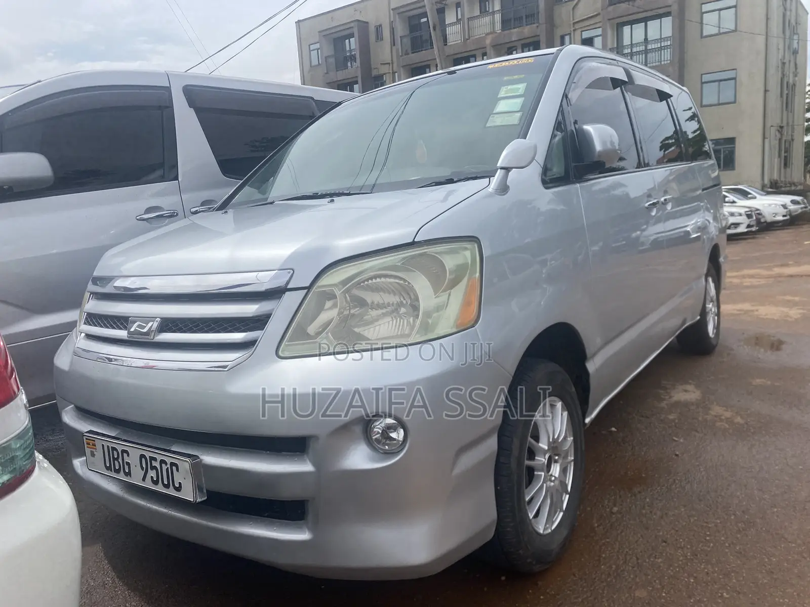 Toyota Noah 2007 White