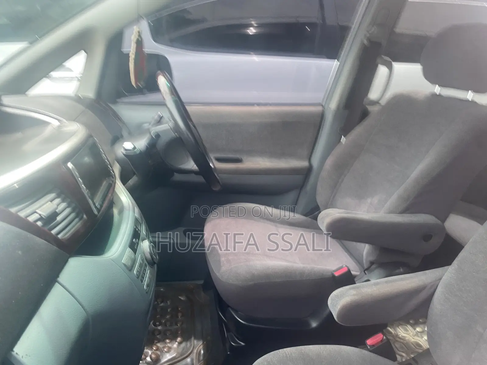 Toyota Noah 2007 White