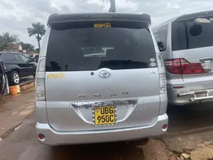Toyota Noah 2007 White