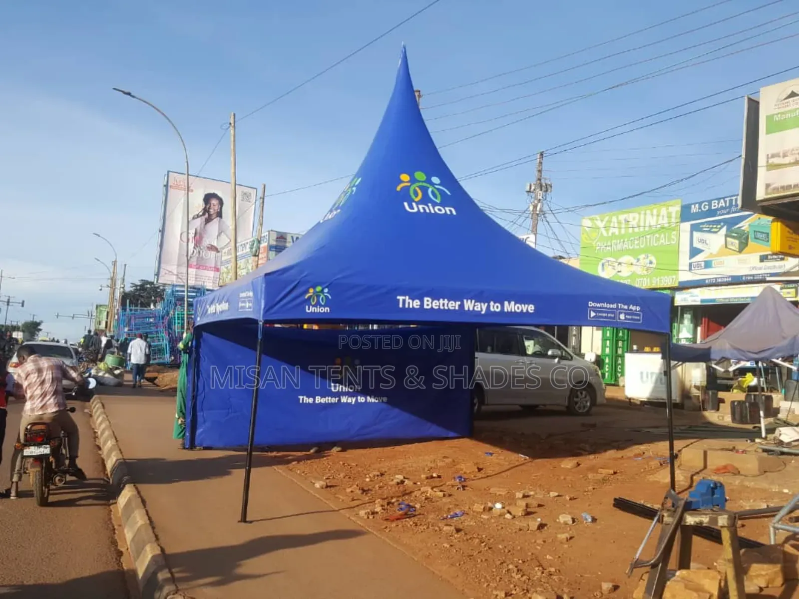 50 Seater Blue Tent