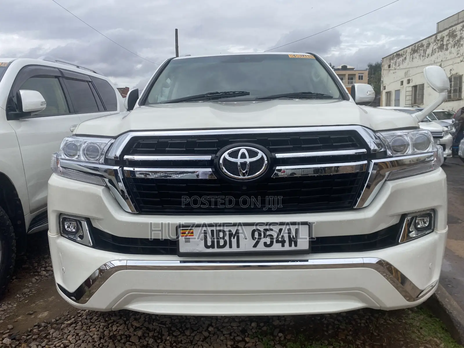Toyota Land Cruiser Prado 2011 White