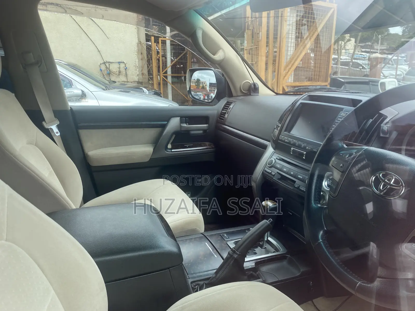 Toyota Land Cruiser Prado 2011 White