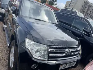 Mitsubishi Pajero 2010 Black