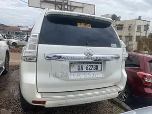 Toyota Land Cruiser Prado 2009 White