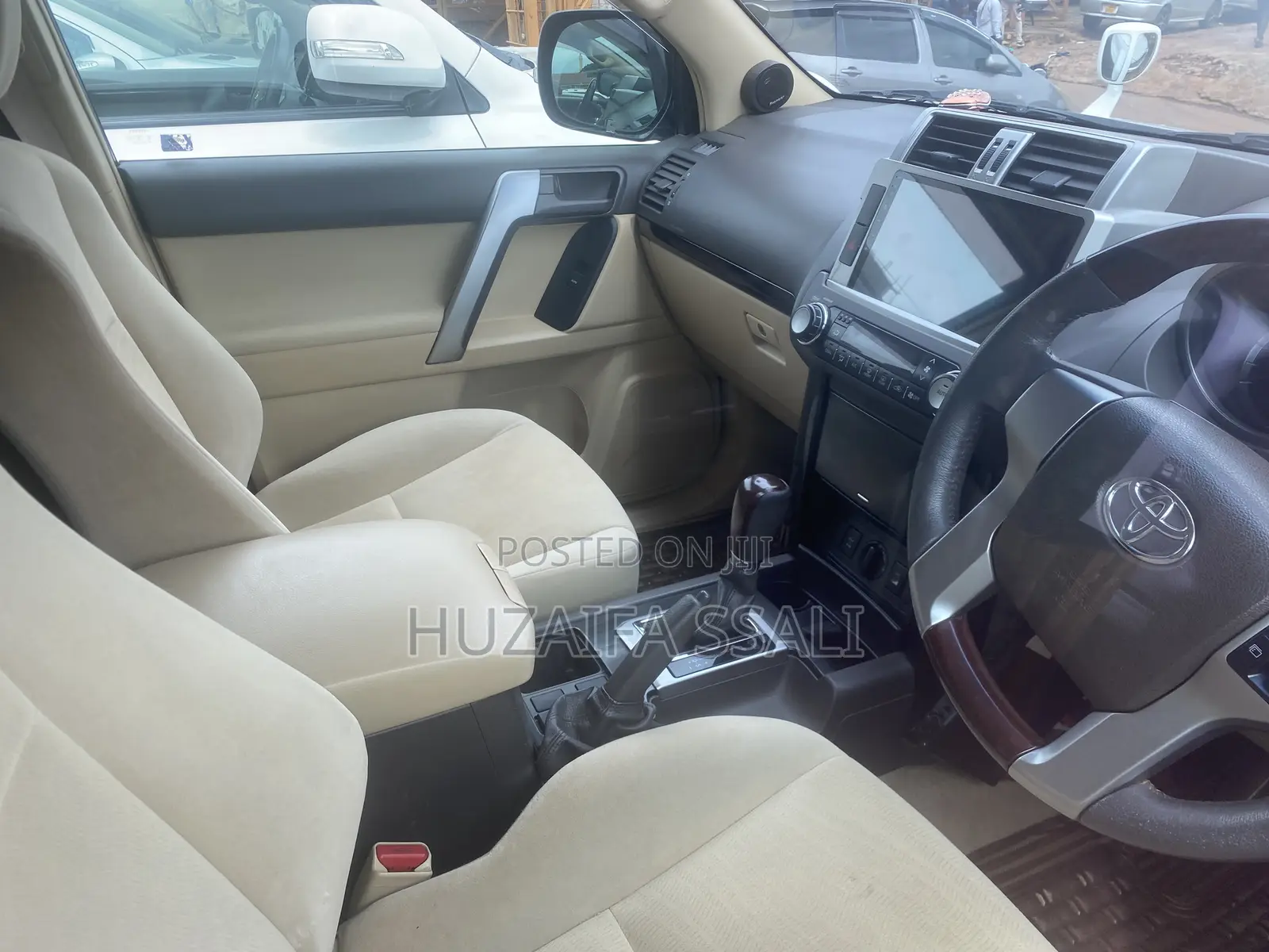 Toyota Land Cruiser Prado 2009 White