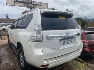 Toyota Land Cruiser Prado 2009 White