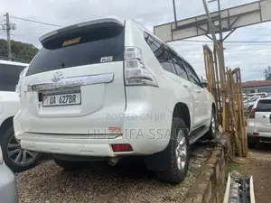 Toyota Land Cruiser Prado 2009 White