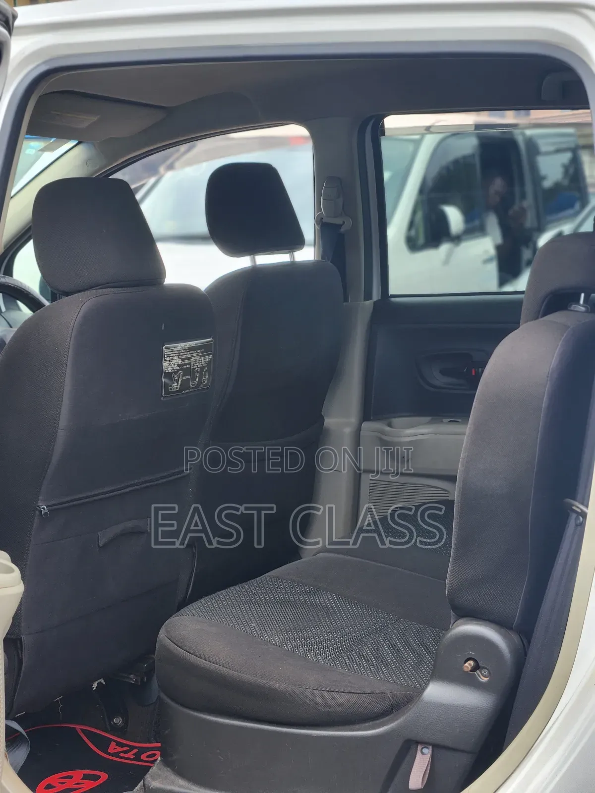 Toyota Passo Sette 1.5 FWD 2009 White