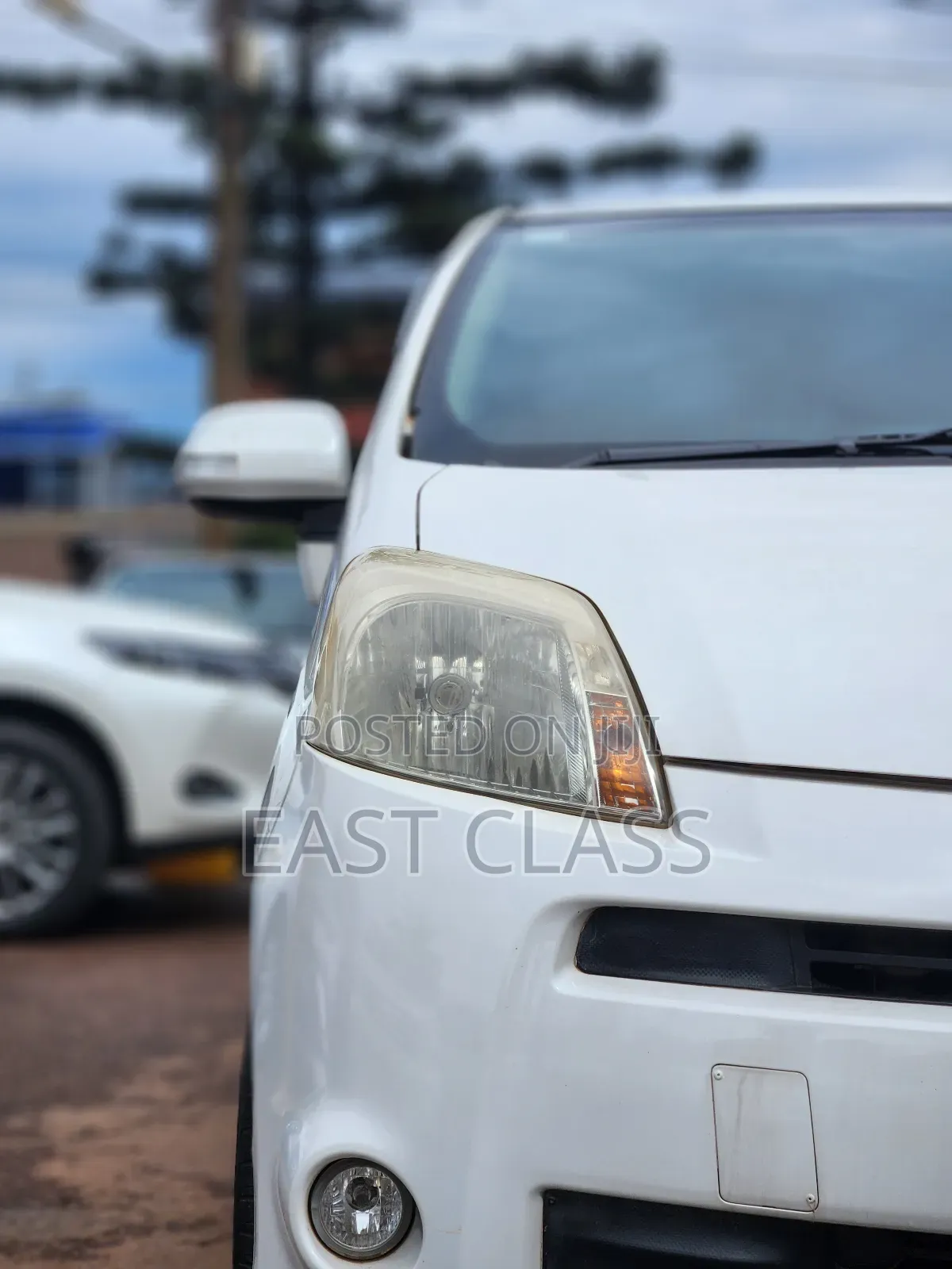 Toyota Passo Sette 1.5 FWD 2009 White