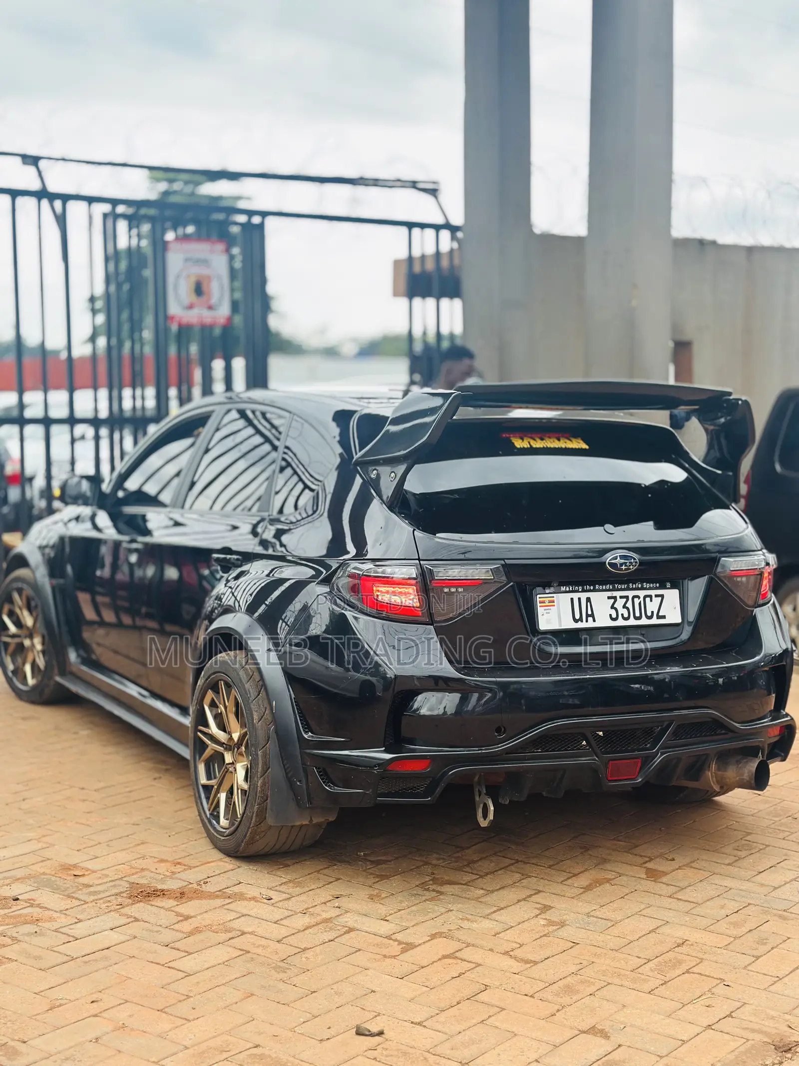 Subaru Impreza WRX STI 2.0 AWD 2010 Black
