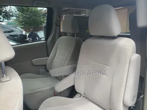 Toyota Noah 2012 Blue