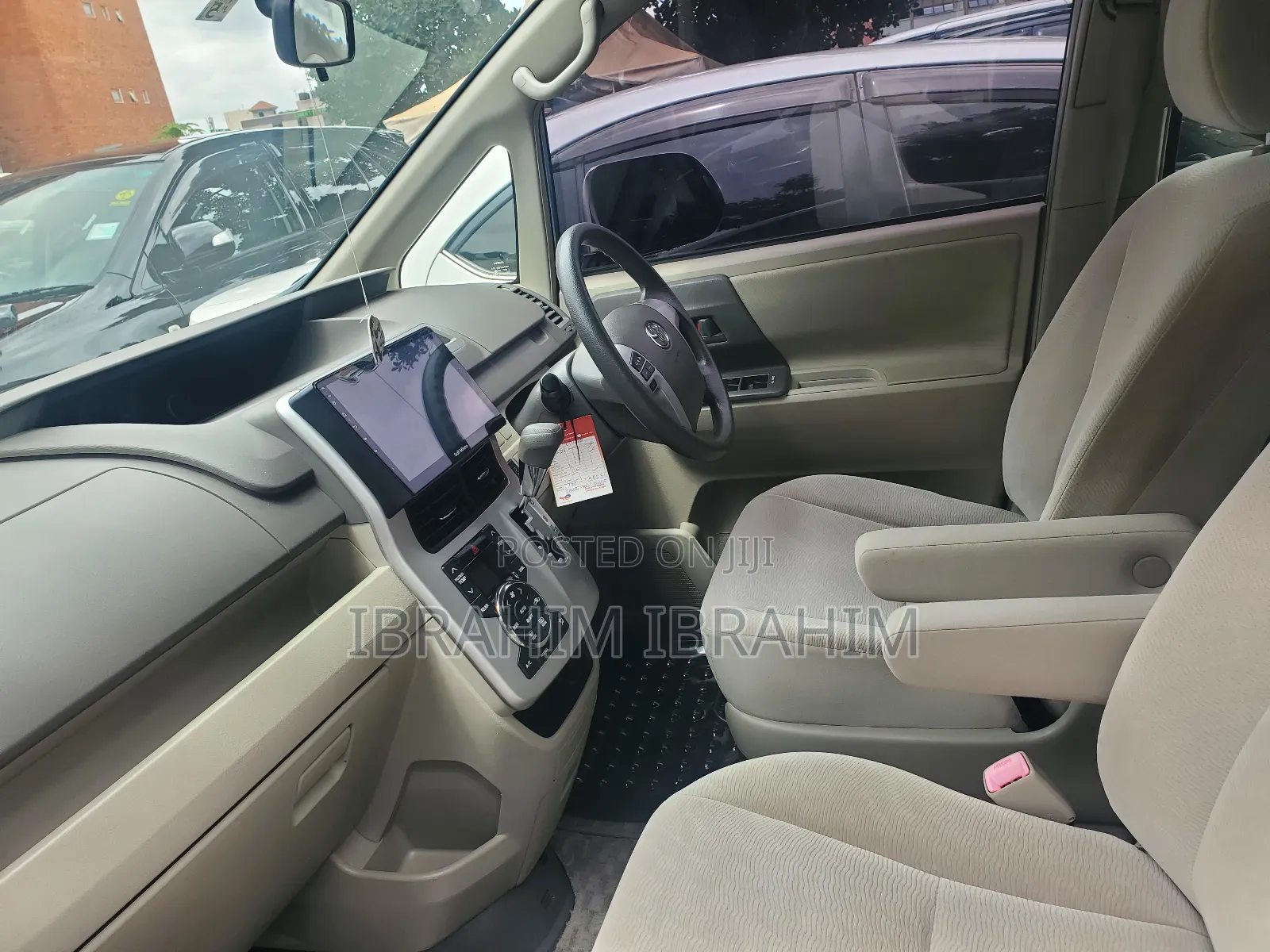 Toyota Noah 2012 Blue