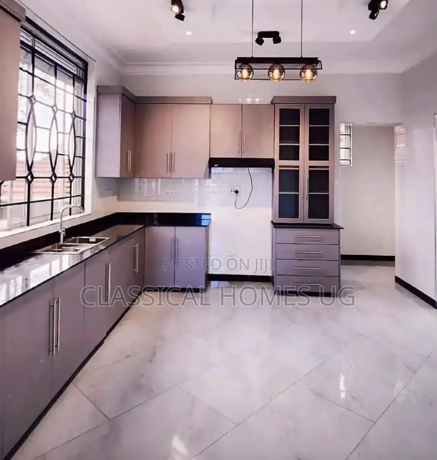 5bdrm Duplex in Kyanja, Central Division for rent