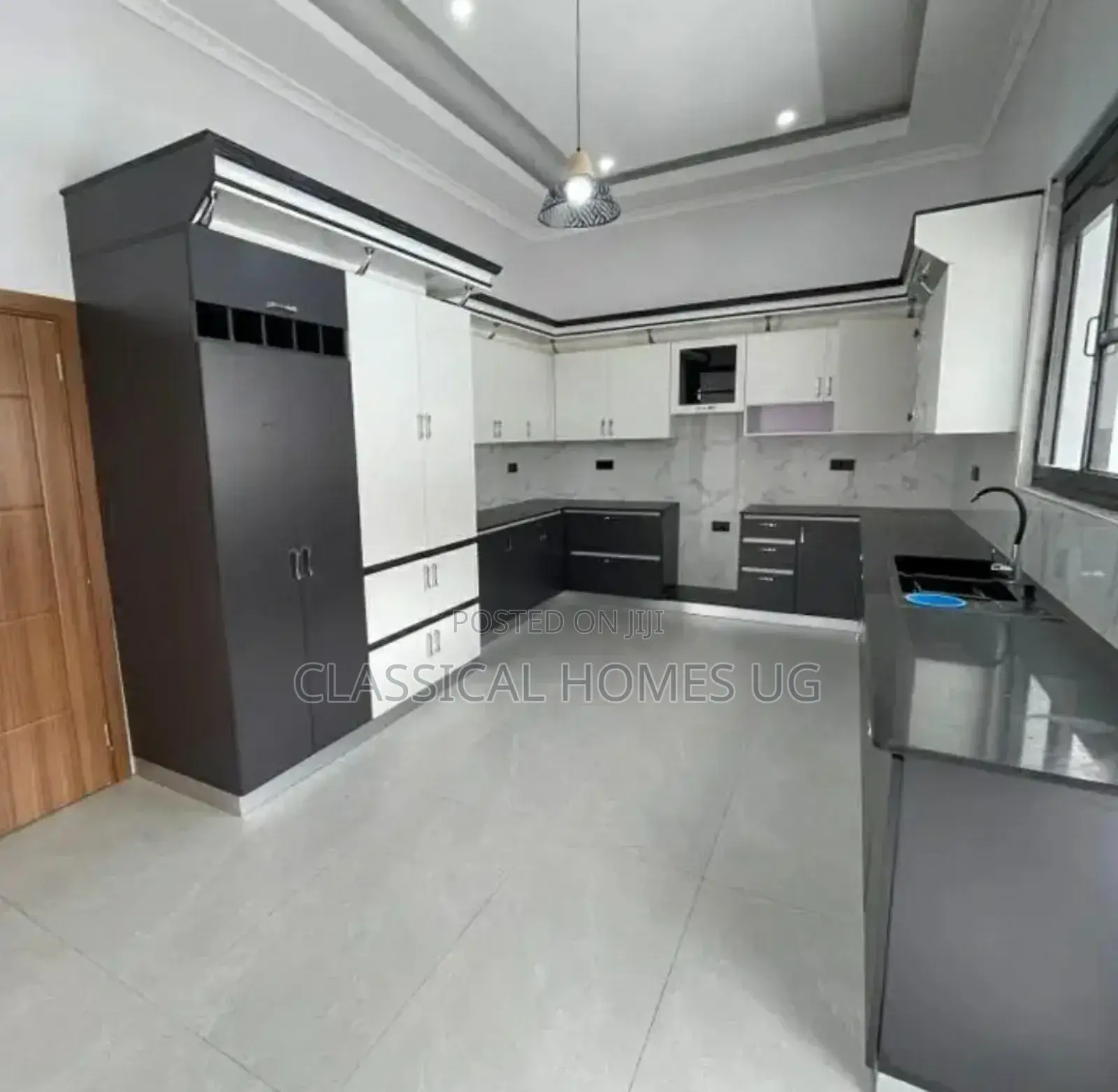 4bdrm Bungalow in Akright Bwebajja, Central Division for rent