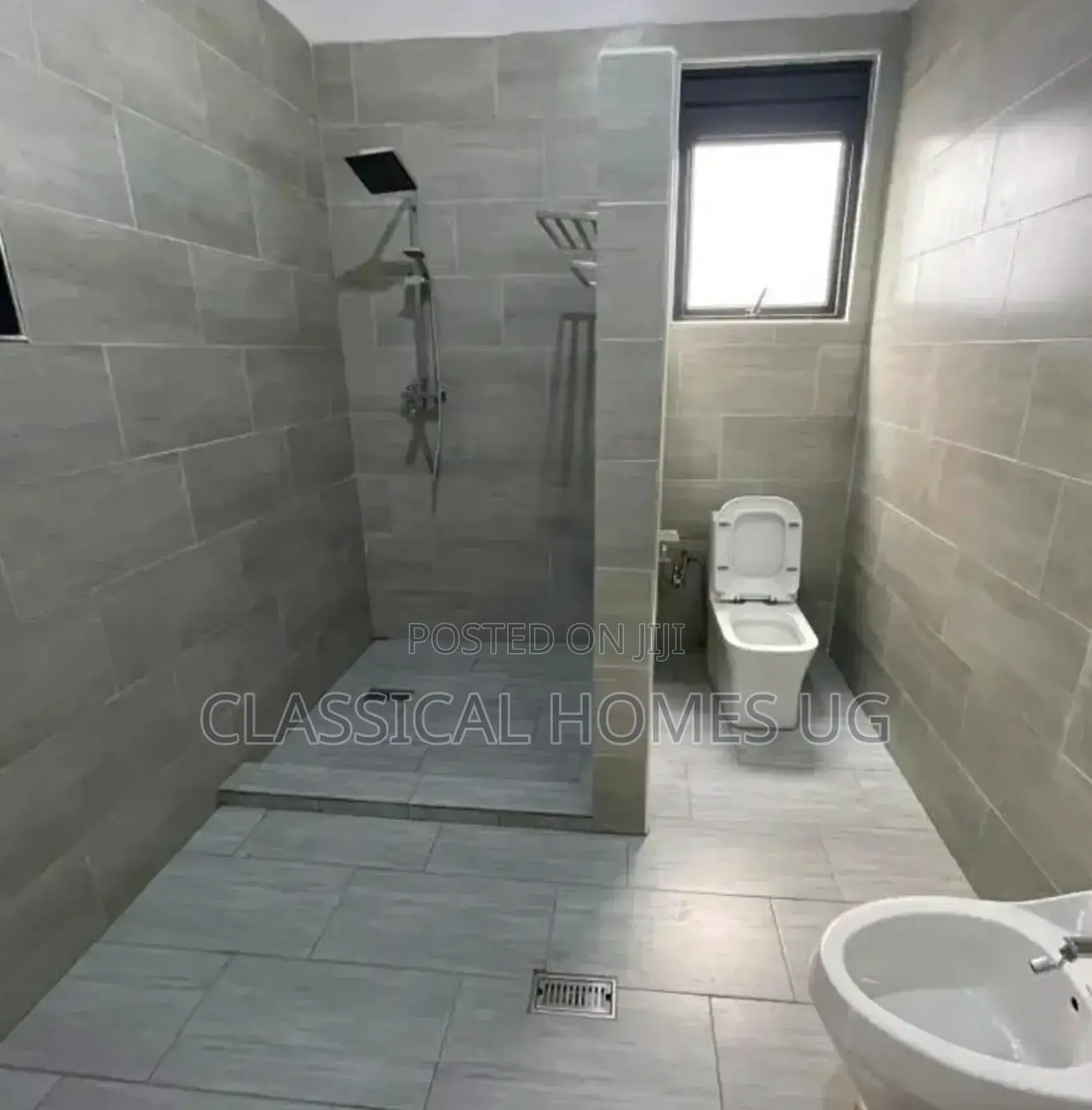 4bdrm Bungalow in Akright Bwebajja, Central Division for rent