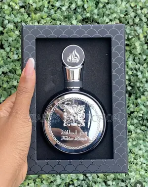 Fakhar Black Edp 100mls by Lattafa.It’S Amber Fragrance for Men
