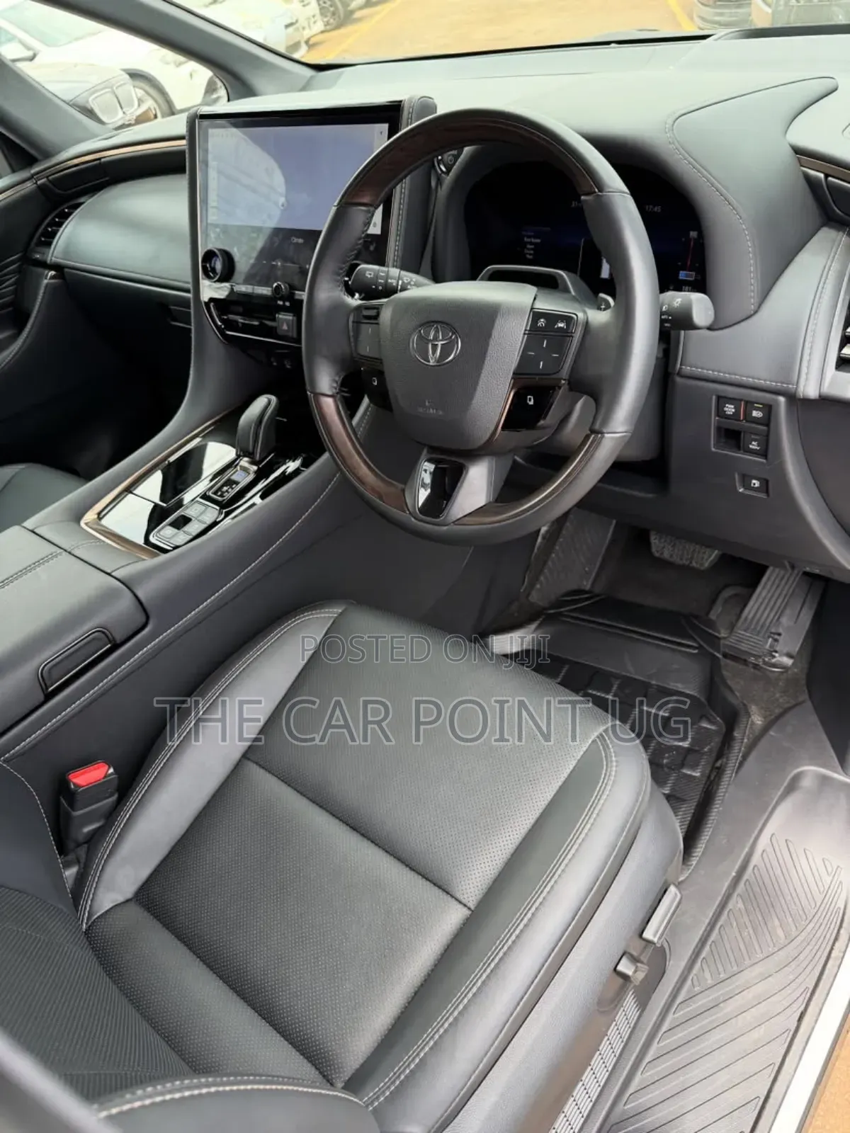 Toyota Alphard 2025 White
