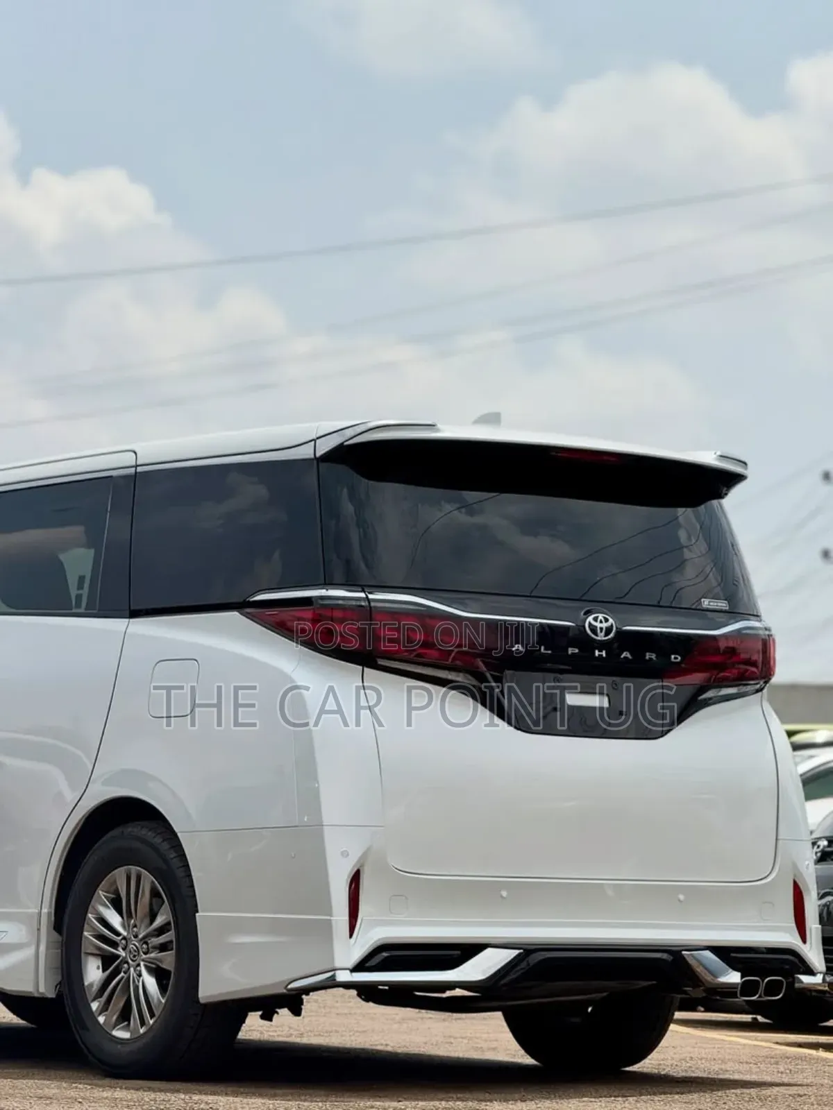 Toyota Alphard 2025 White