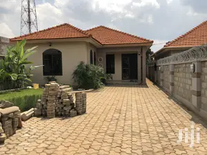 Najjera Upscale Bungalow on Sale