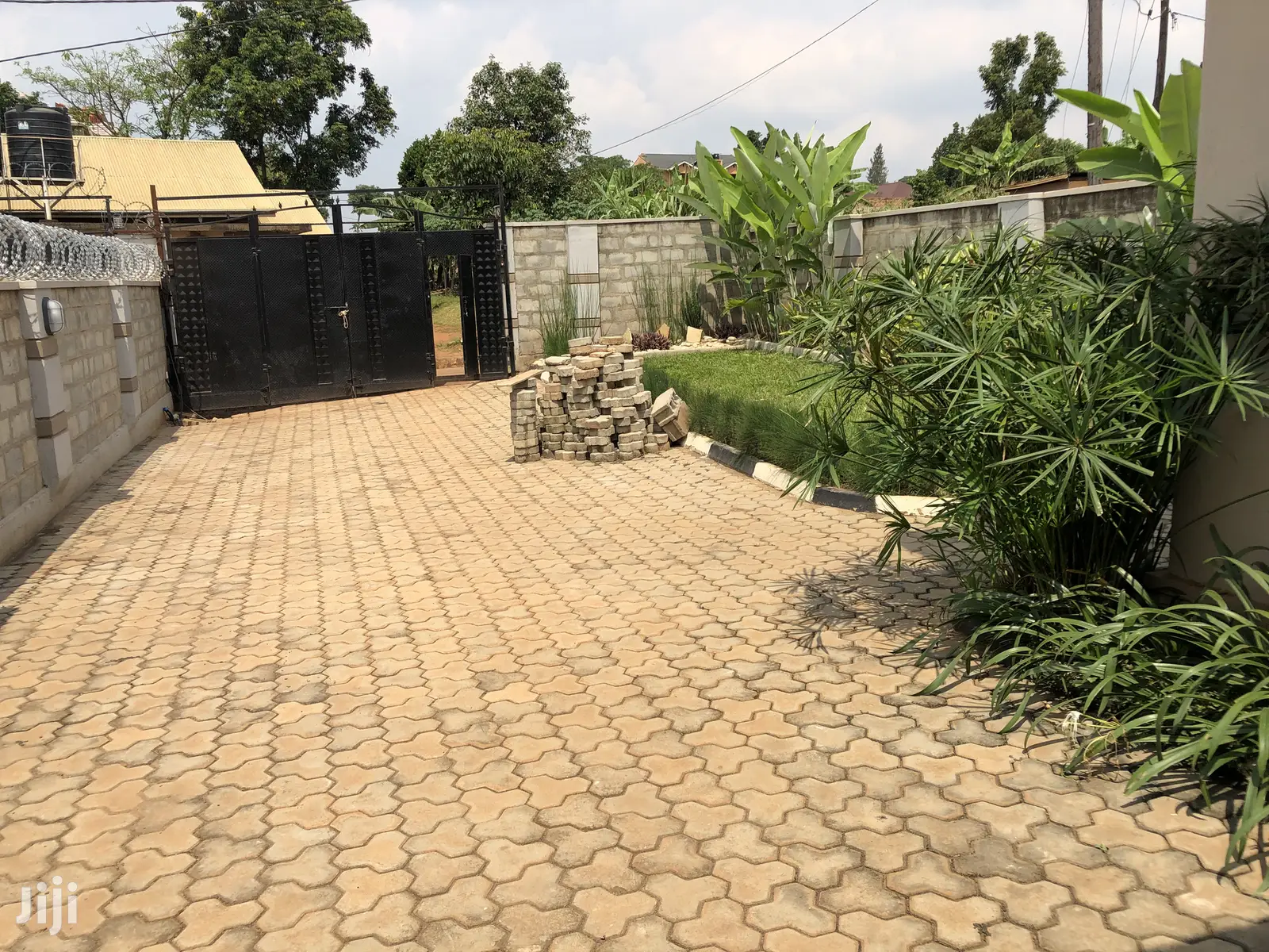 Najjera Upscale Bungalow on Sale