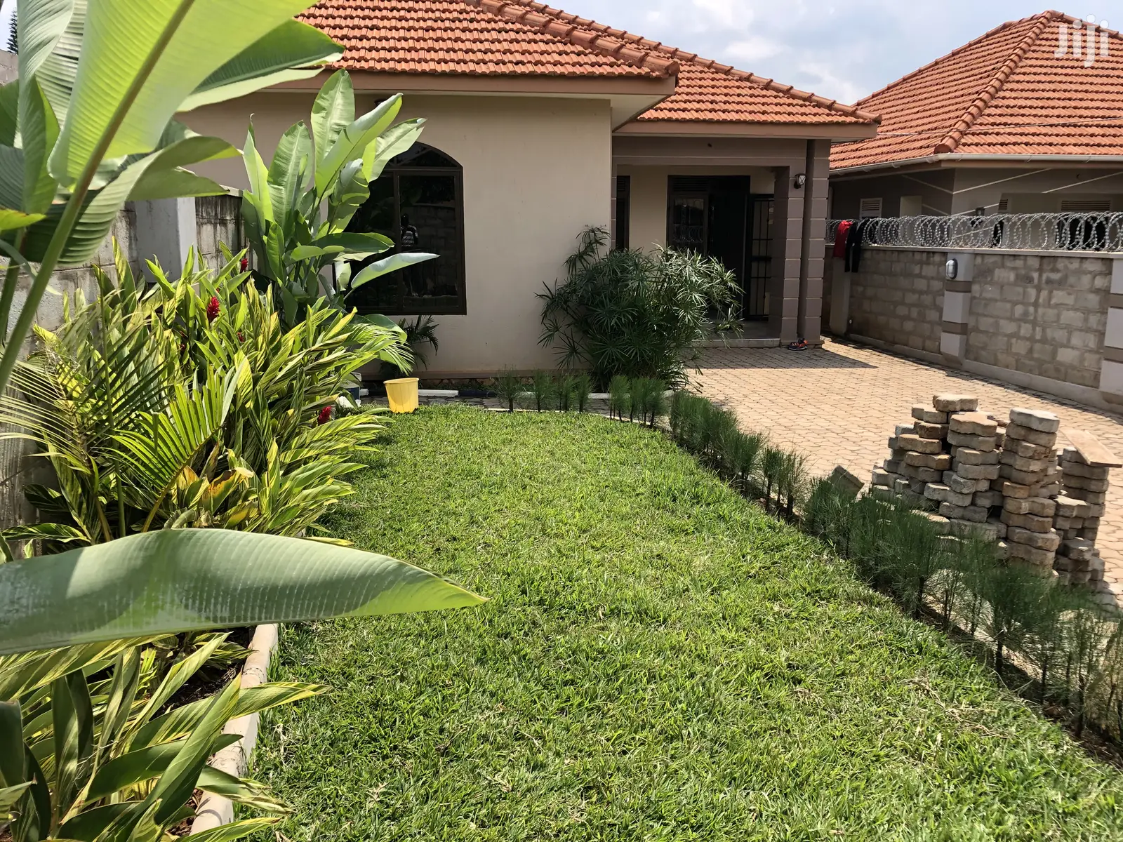 Najjera Upscale Bungalow on Sale