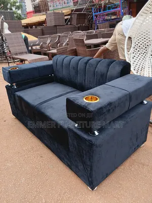 Big Hand (Two-Seater)