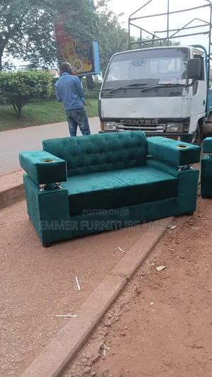 Big Hand (Two-Seater)
