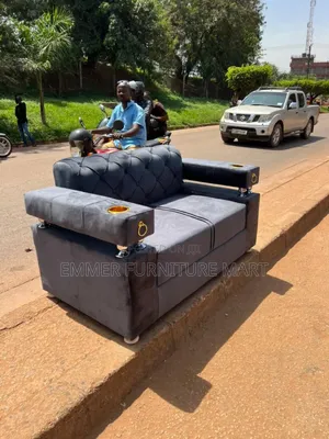 Big Hand (Two-Seater)