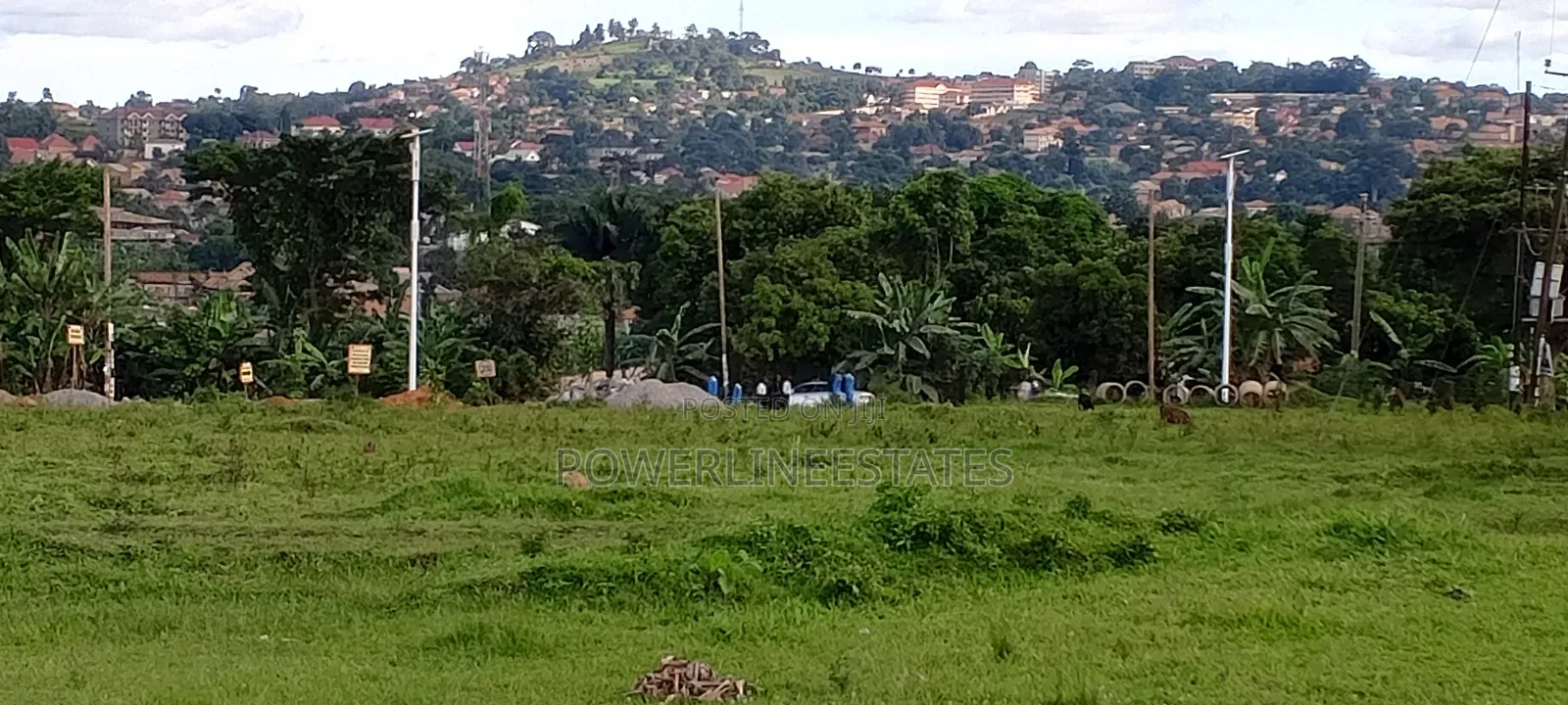 Seeta Town Estate. On Tarmac. Plots for Sale