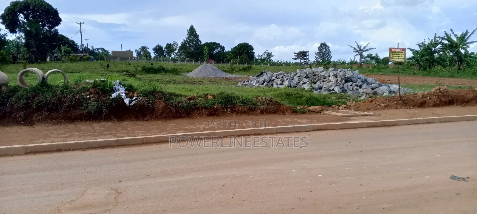 Seeta Town Estate. On Tarmac. Plots for Sale