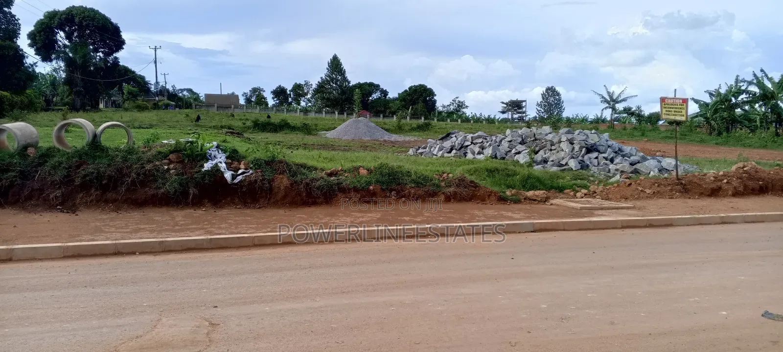 Seeta Town Estate. On Tarmac. Plots for Sale