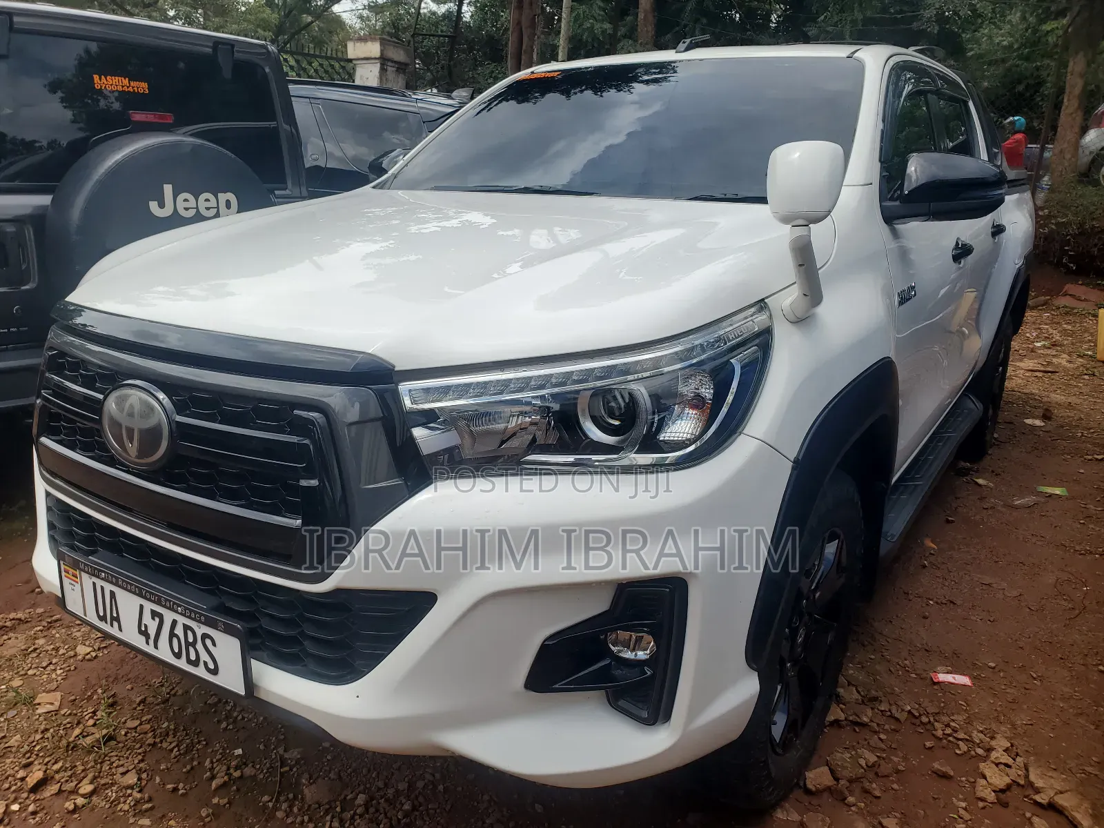 Toyota Hilux 2021 White