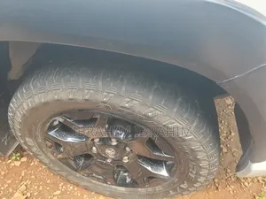 Toyota Hilux 2021 White