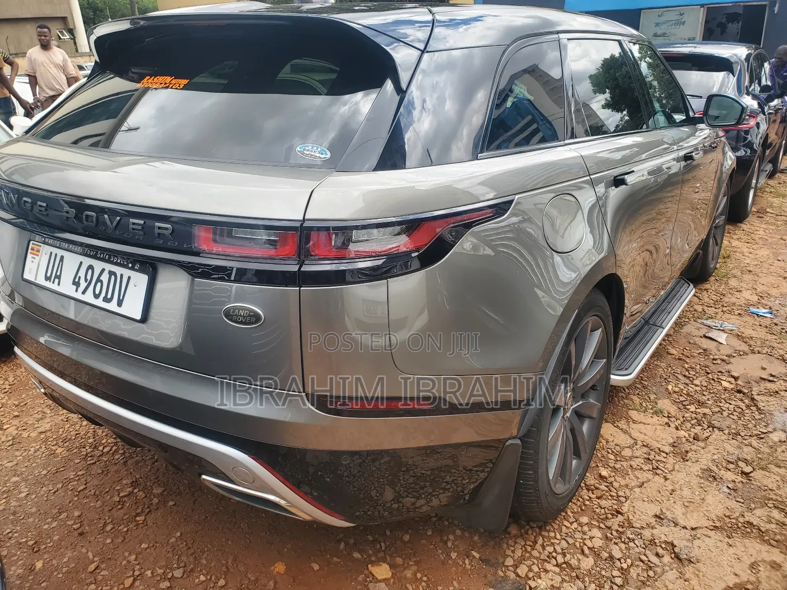 Land Rover Range Rover Velar 2017 Gold