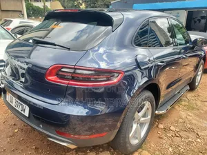 Porsche Cayenne 2016 Blue