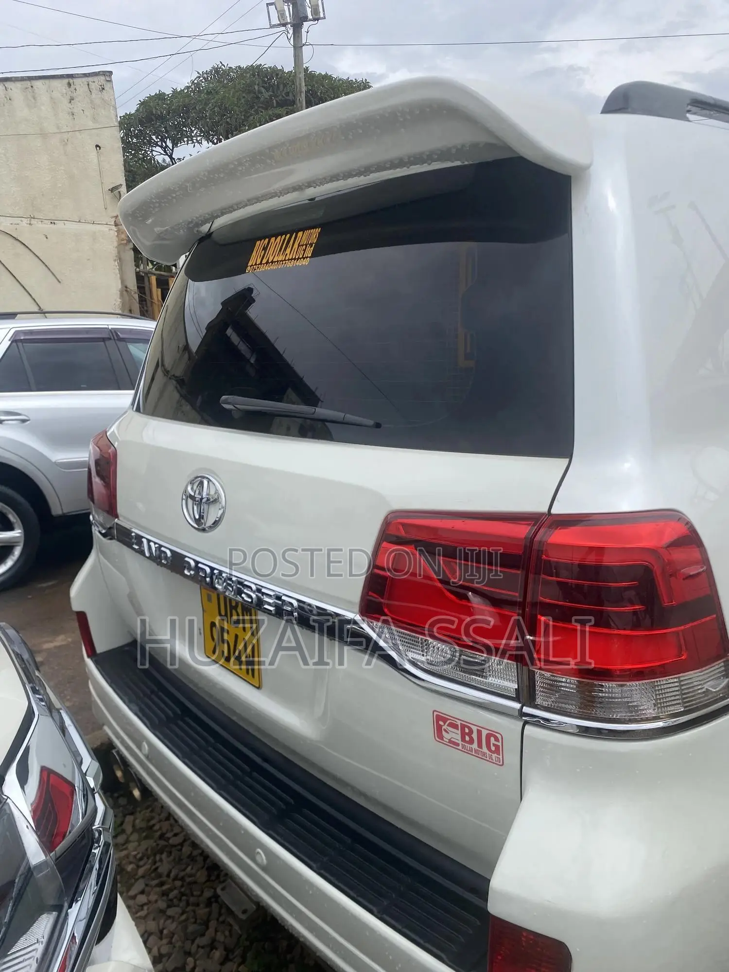 Toyota Land Cruiser Prado 2011 White