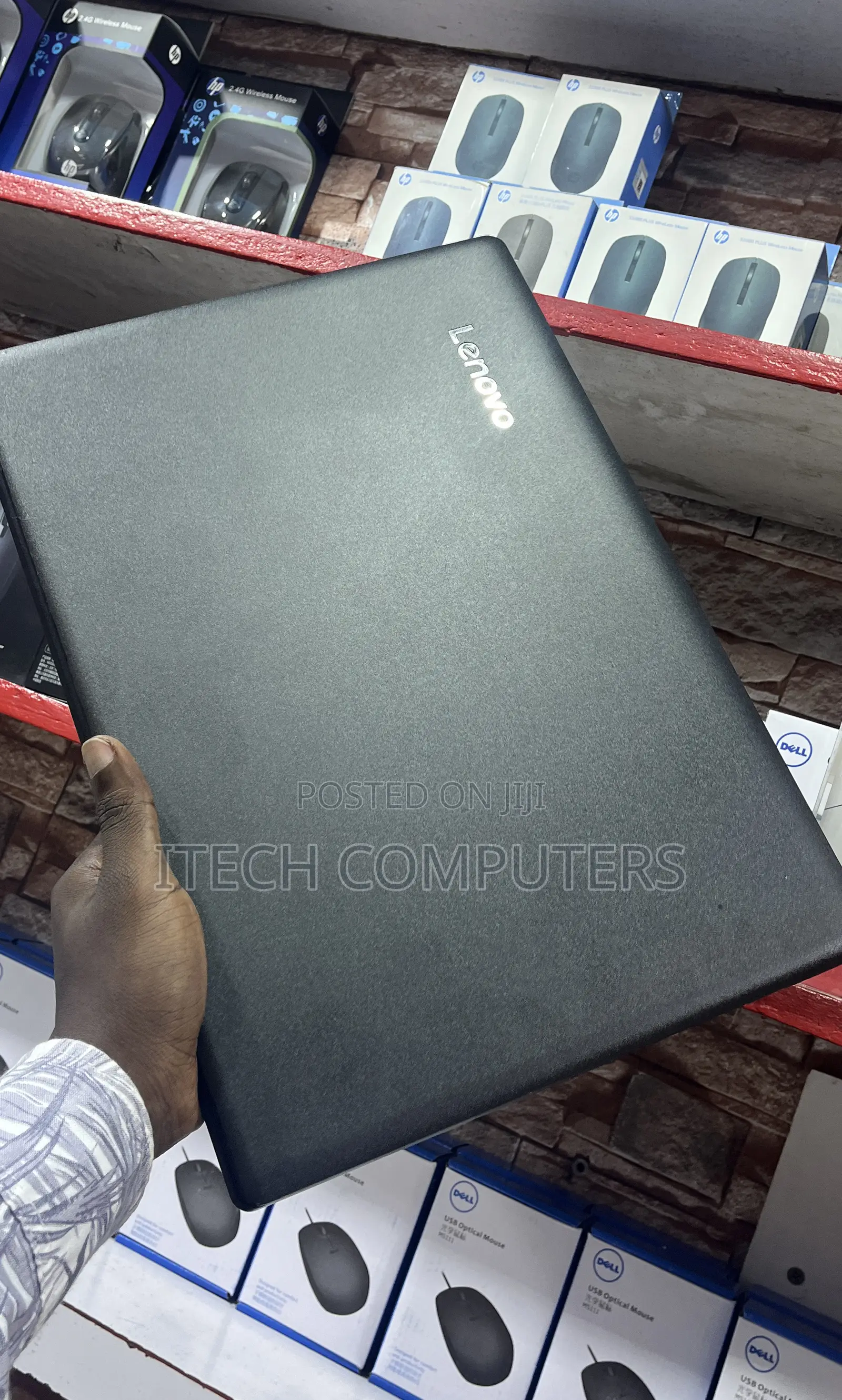 Laptop Lenovo IdeaPad 110 4GB Intel HDD 320GB
