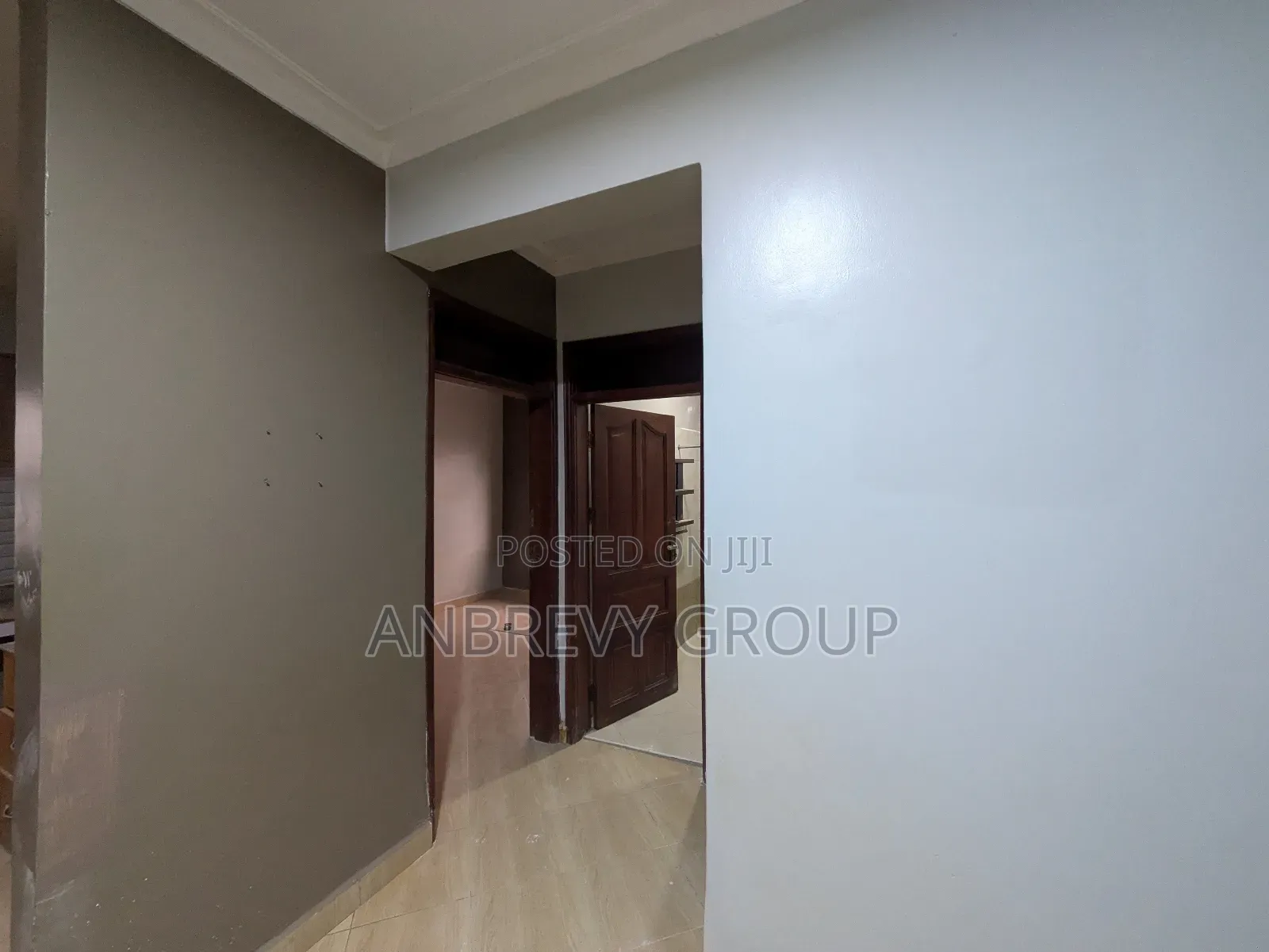 3bdrm Condo in Kira for sale