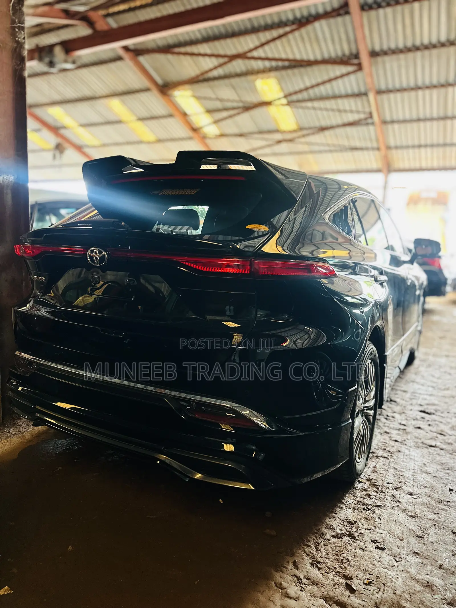 Toyota Harrier 2.0 2020 Black