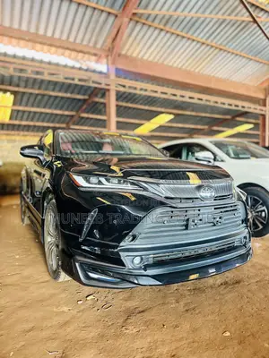 Toyota Harrier 2.0 2020 Black