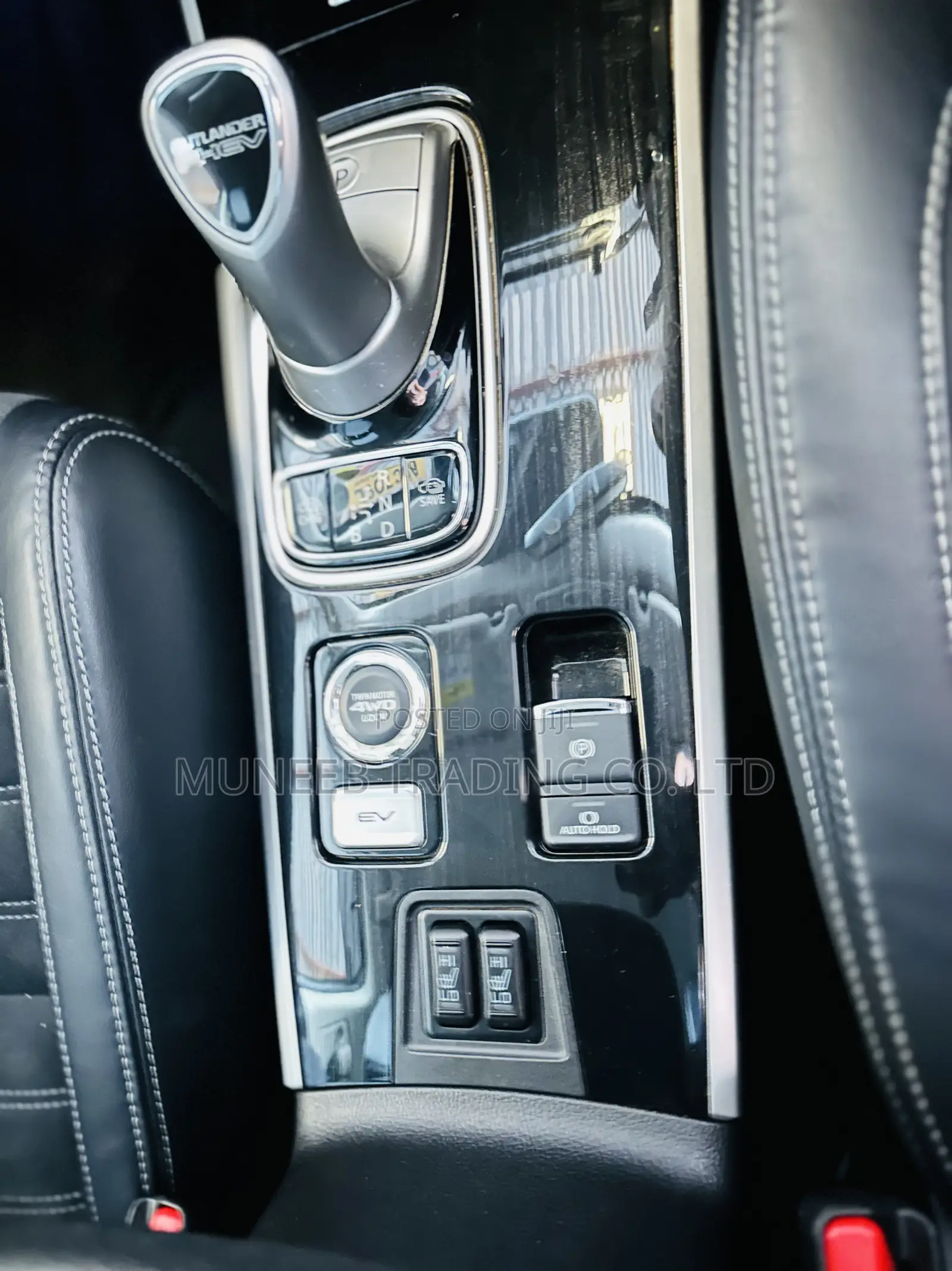 Toyota Harrier 2.0 2020 Black