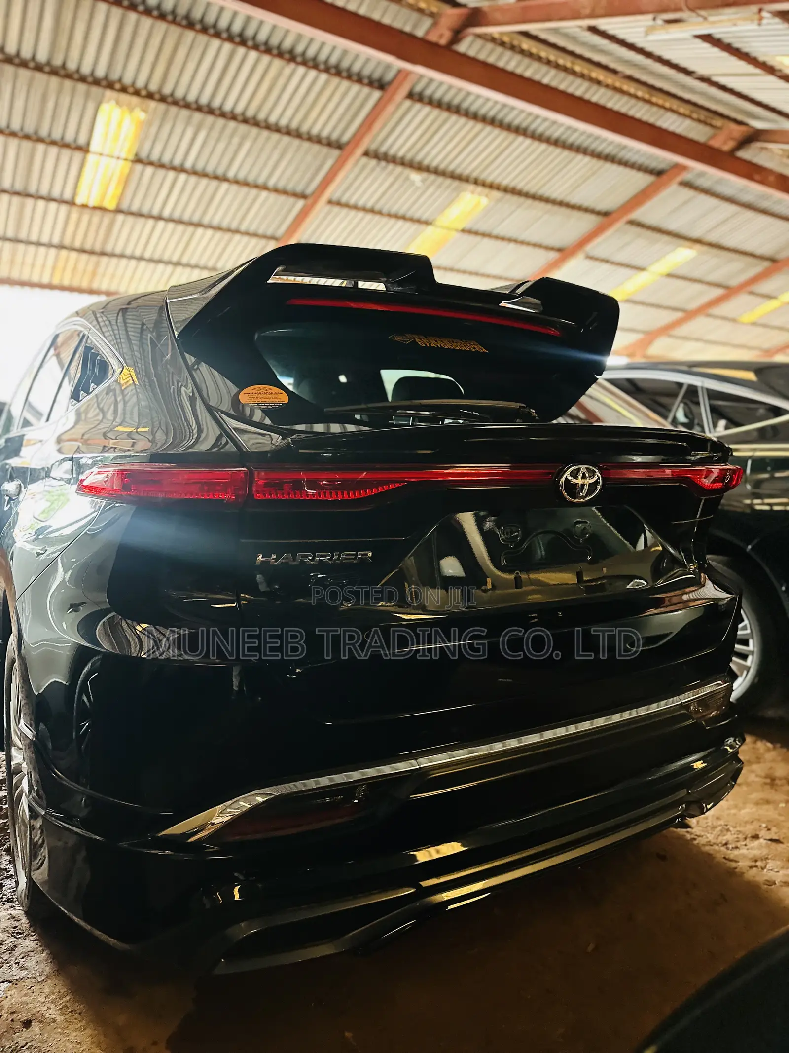 Toyota Harrier 2.0 2020 Black