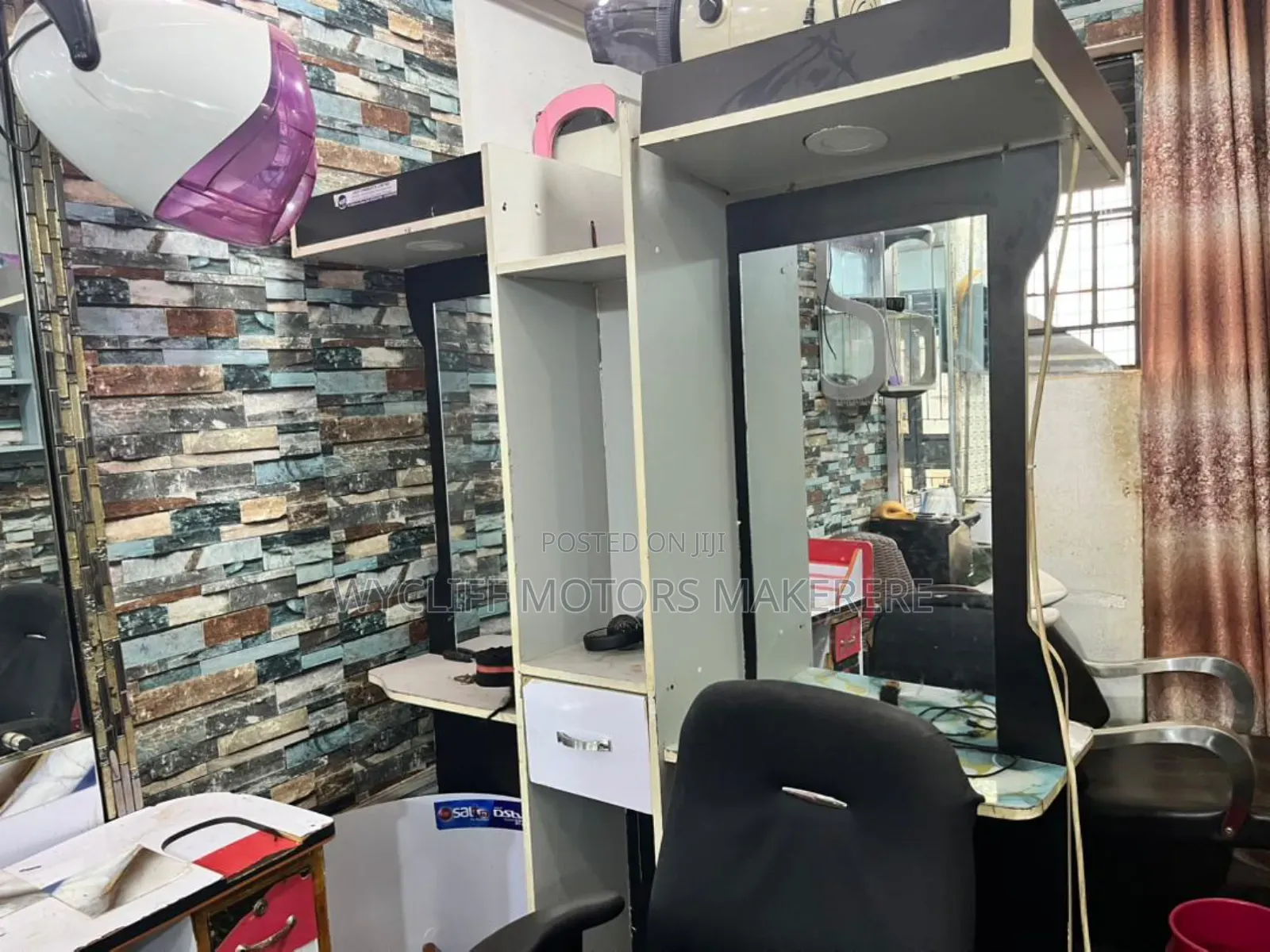 Salon For Sell