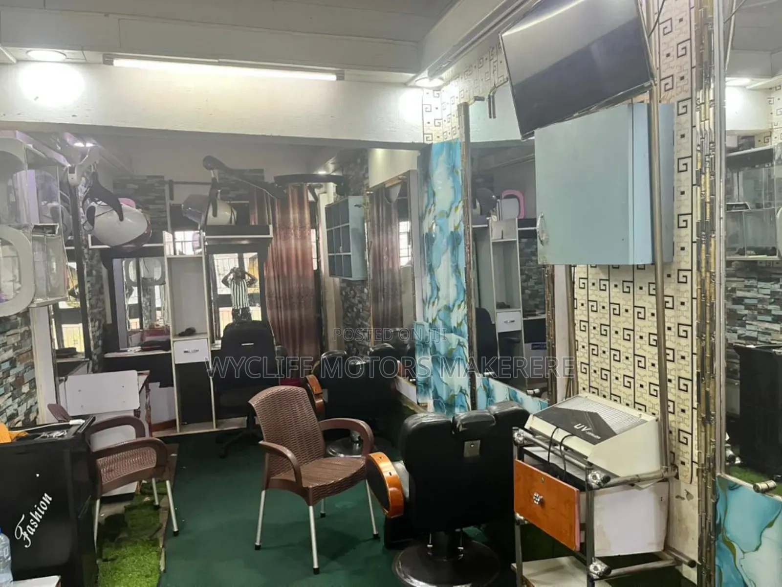 Salon For Sell