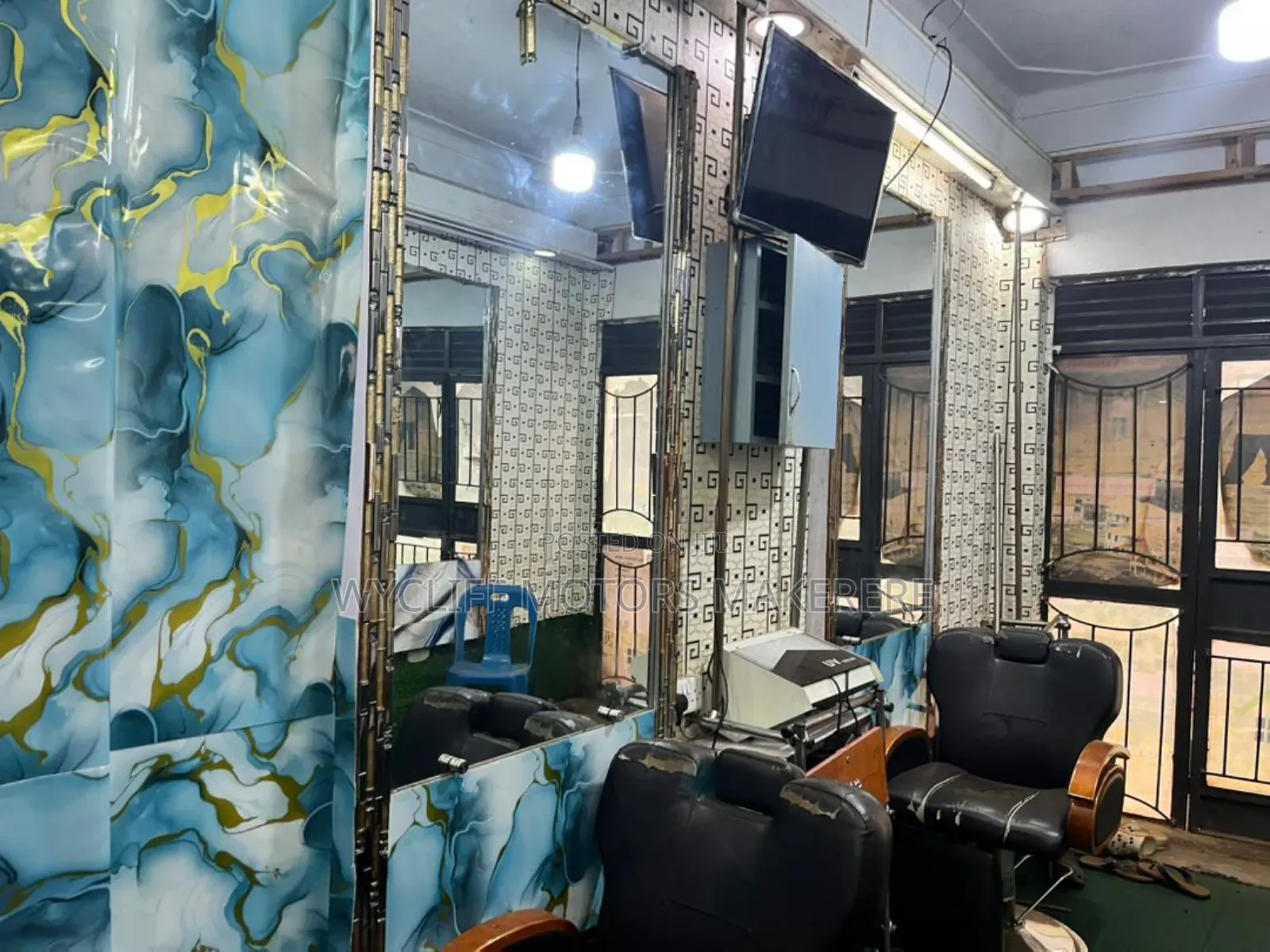 Salon For Sell